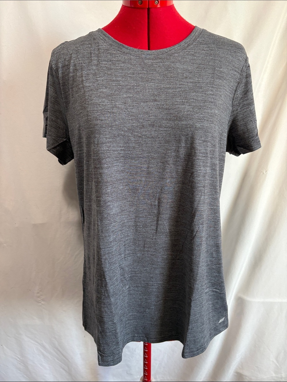 Amazon Essentials Women's Short-Sleeve Crewneck Tee - Gray